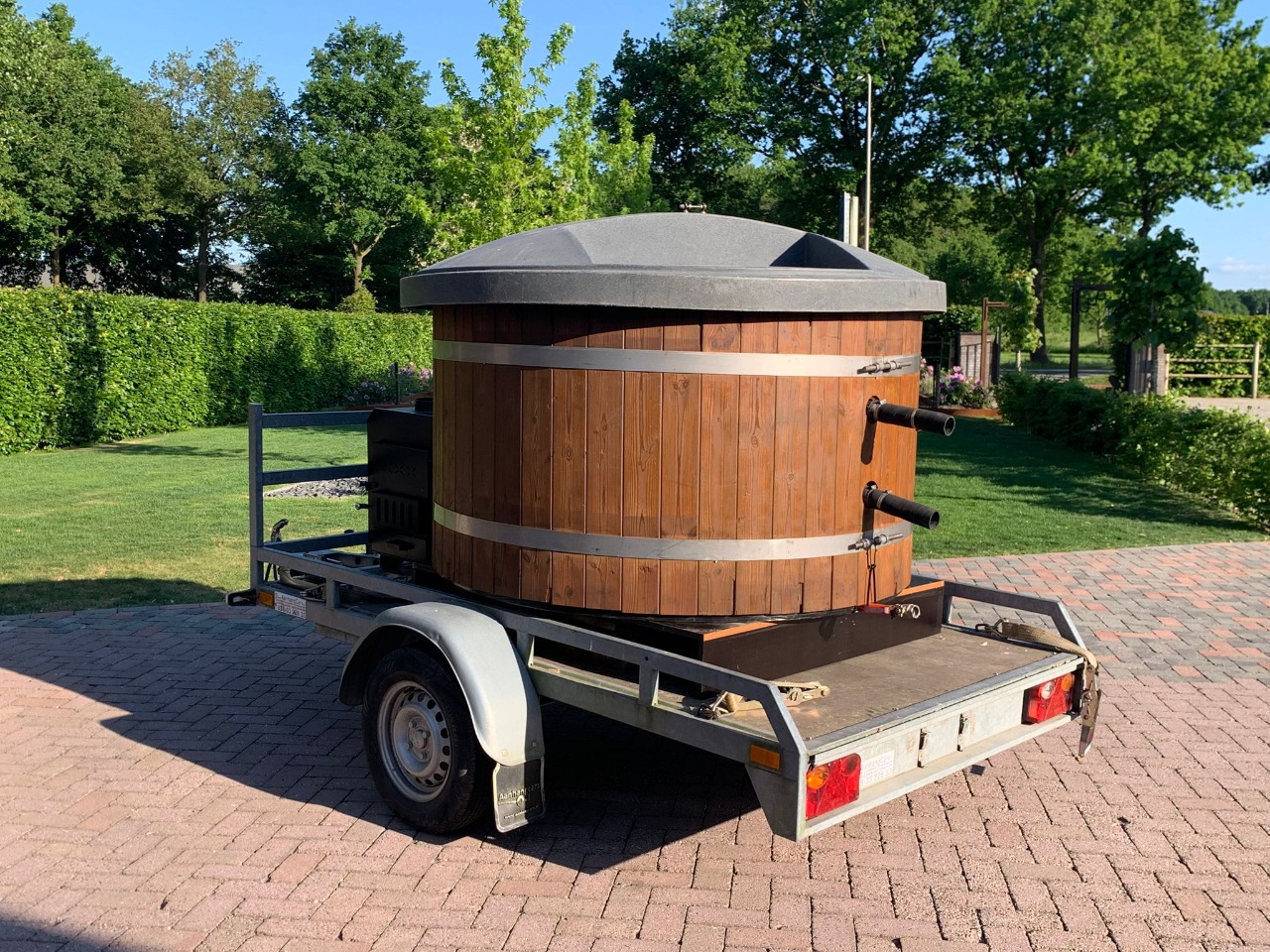 Aanhanger met hottub