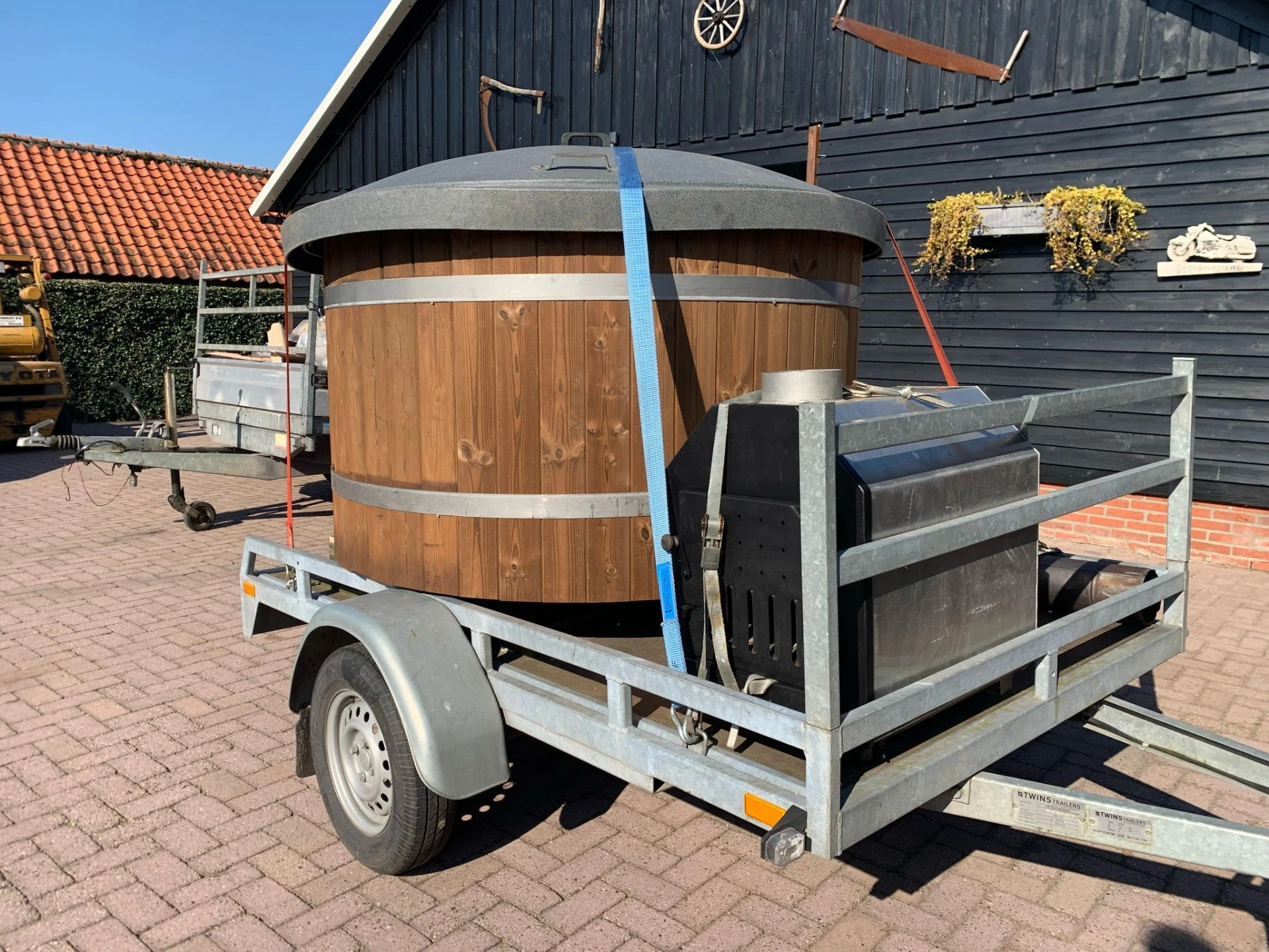 Aanhanger met hottub in Joure